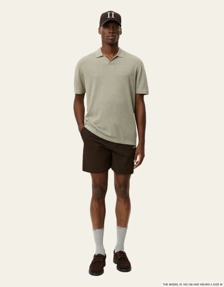  571