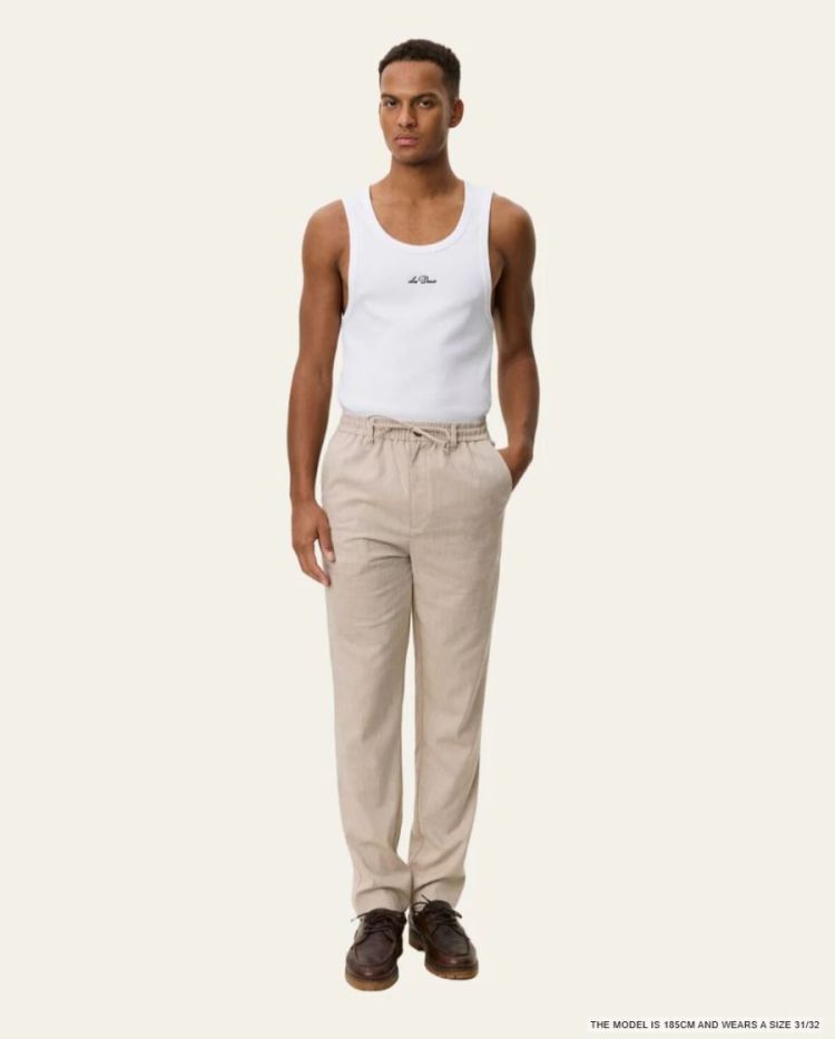 815
